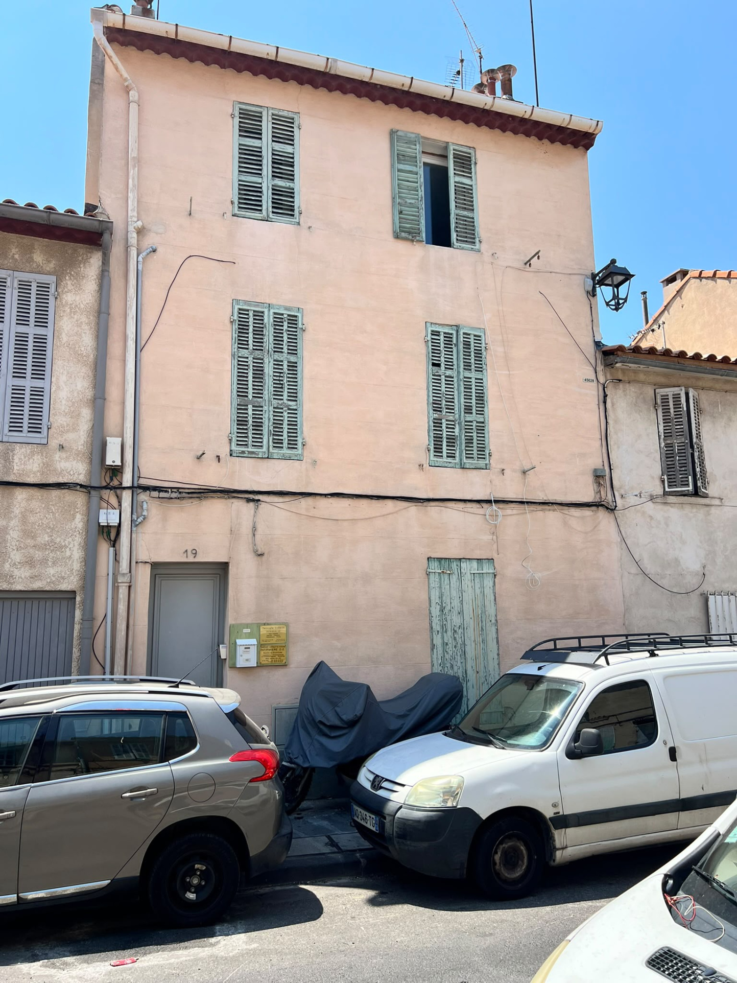 À VENDRE IMMEUBLE MARSEILLE 13016 QUARTIER SAINT-ANDRÉ